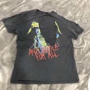 LF Metallica distresses band t shirt 🎸